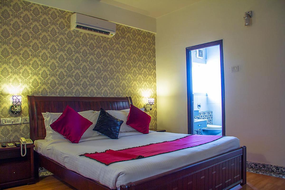 Orchid Suites - A Boutique Hotel Bangalore Off Residency Road Exterior photo