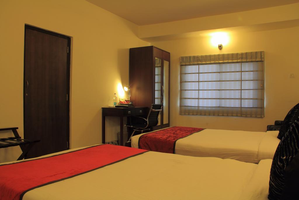 Orchid Suites - A Boutique Hotel Bangalore Off Residency Road Exterior photo