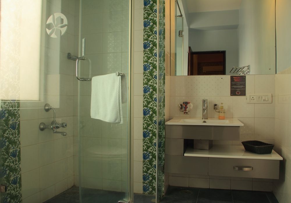Orchid Suites - A Boutique Hotel Bangalore Off Residency Road Exterior photo